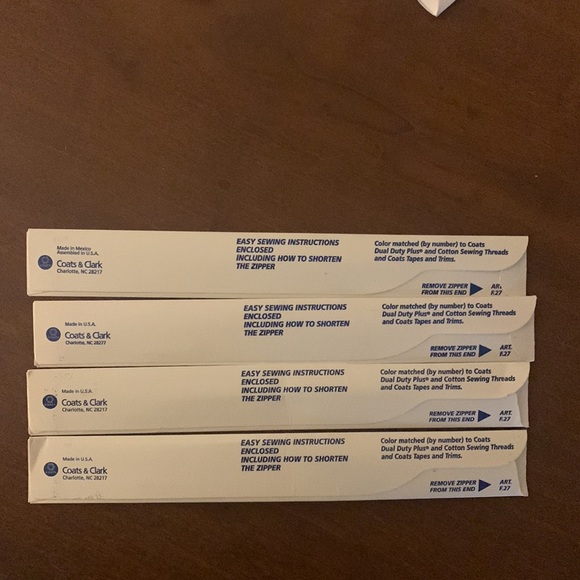 6" Jean Navy Metal Zipper Coats and Clark - Picture 3 of 3